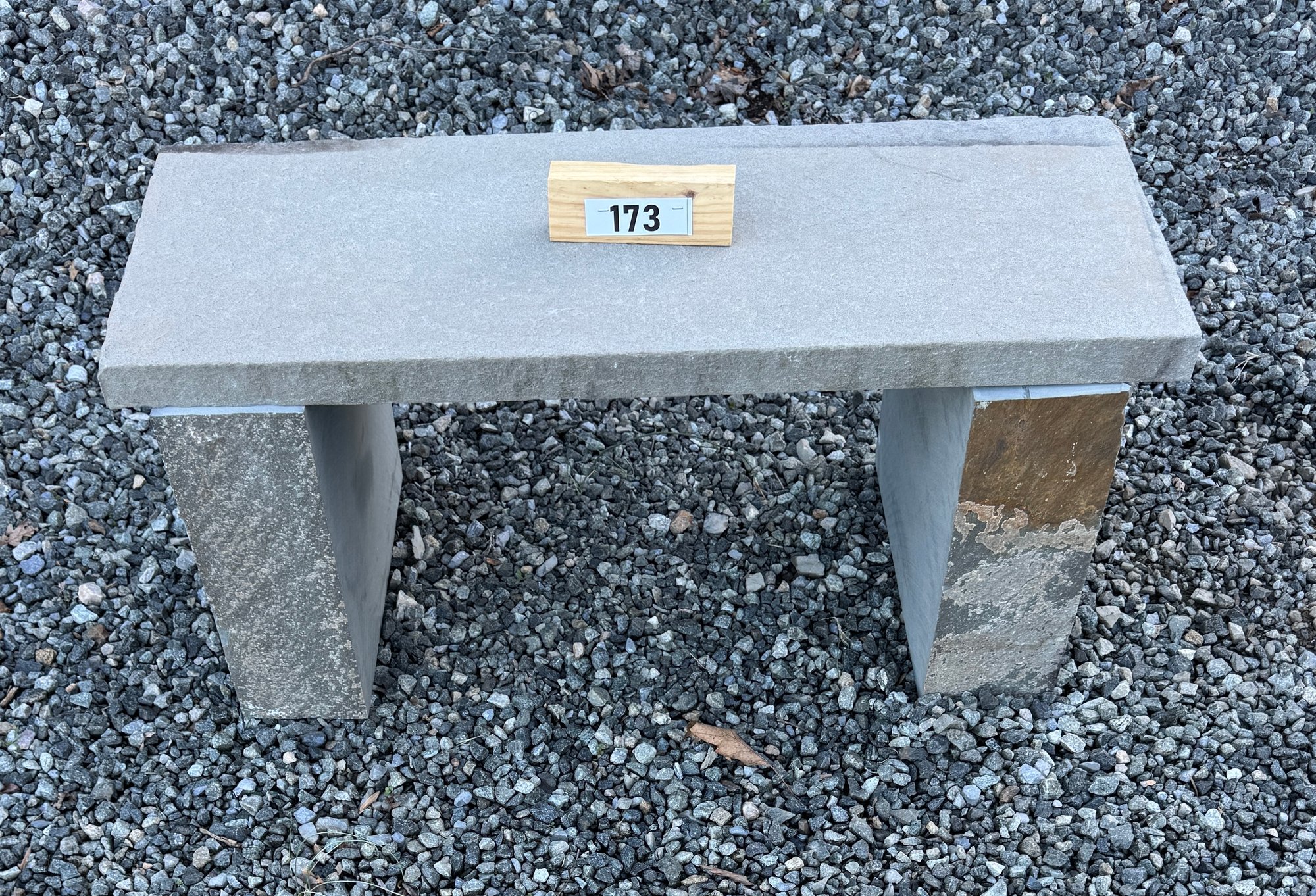 173
